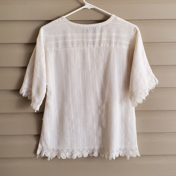 Vintage 70's S white crochet lace covered button 1/4 sleeve hippie blouse top - Picture 4 of 5